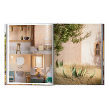 Load image into Gallery viewer, Great Escapes Africa. The Hotel Book (German, French, English)